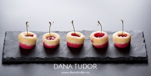 Financiers cu vanilie si visine